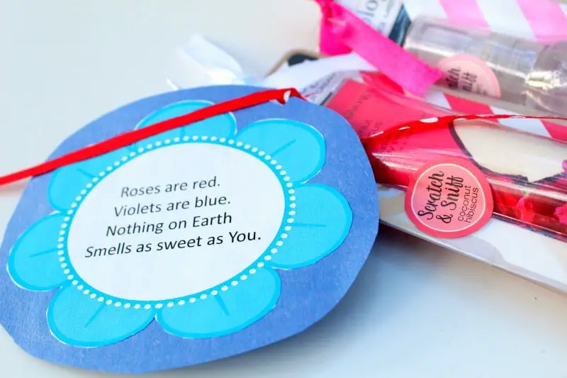 These tween valentine ideas are perfect for the tween who still wants to give valentines but wants a more teen valentine. Don't miss these free printabel tween valentines. Themes include bacon, nerds, rainbows, body spray, cupcakes, and more. These free valentines are the perfect way for your tween to enjoy valentines.
