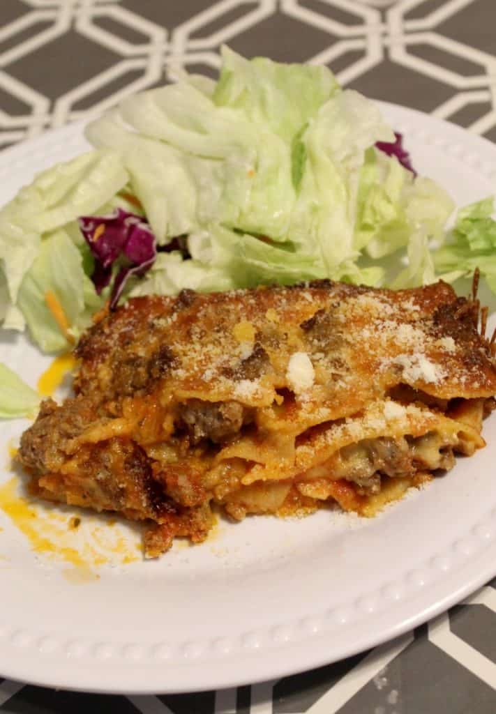 This pizza lasagna recipe is delicious and perfect for meal planning. Even better, it freezes well and is an easy recipe for meal prep. Don't miss this easy recipe for meal planning and more!