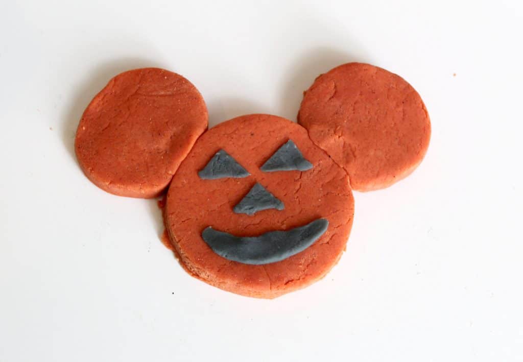 Pumpkin Spice Playdough Recipe for the perfect sensory play experience with playdough. Even better, you can add a bit of fun to this kids craft with a DIY Mickey playdough craft! #NowMoreThanEver #Disney #KidsActivities #Fall #PumpkinSpice