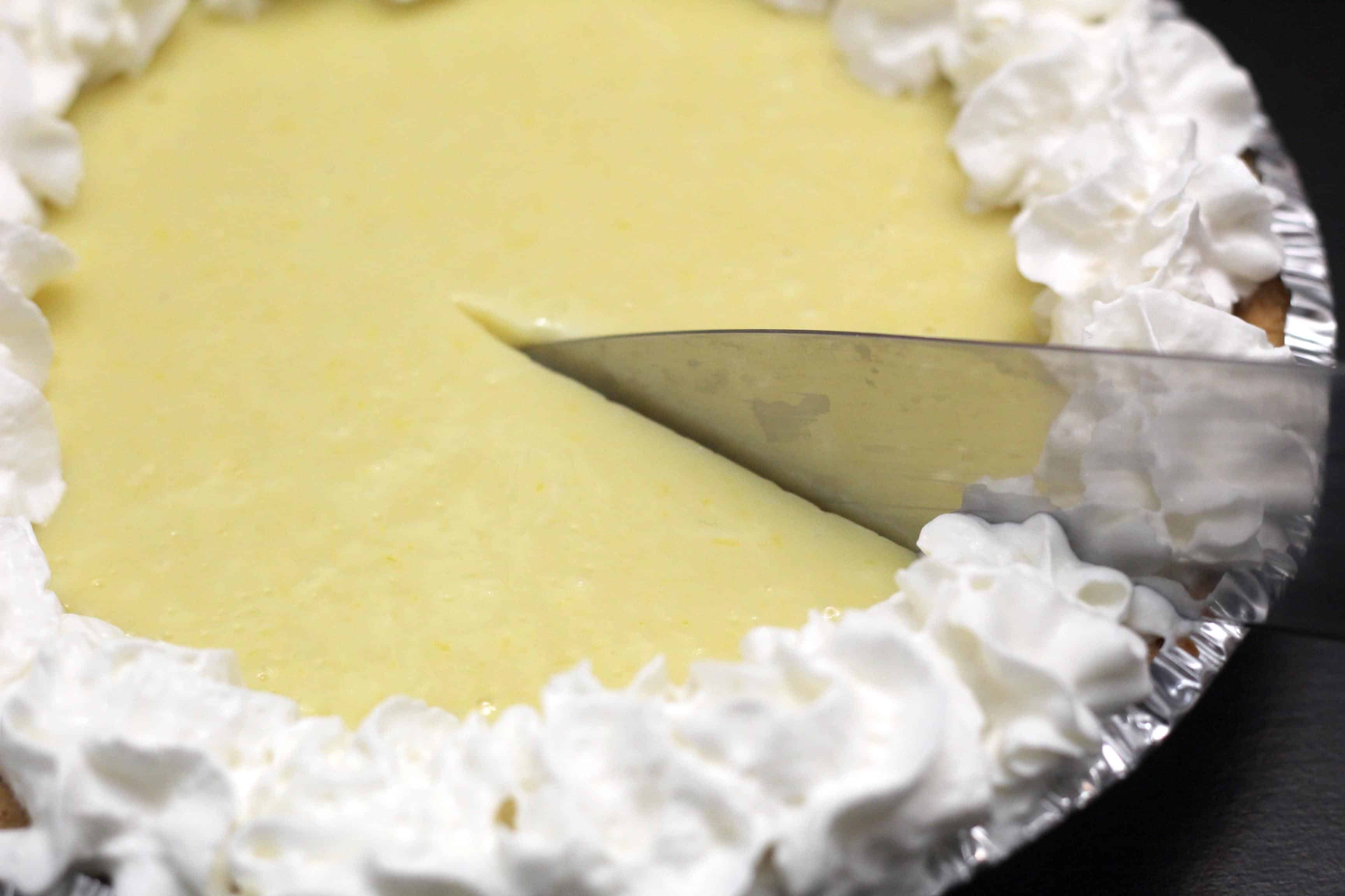 Authentic key lime pie recipe! This easy key lime pie recipe is sure to be the perfect easy dessert for your next dessert party or family get together. Bring a taste of Florida to the table with this delicious dessert! 